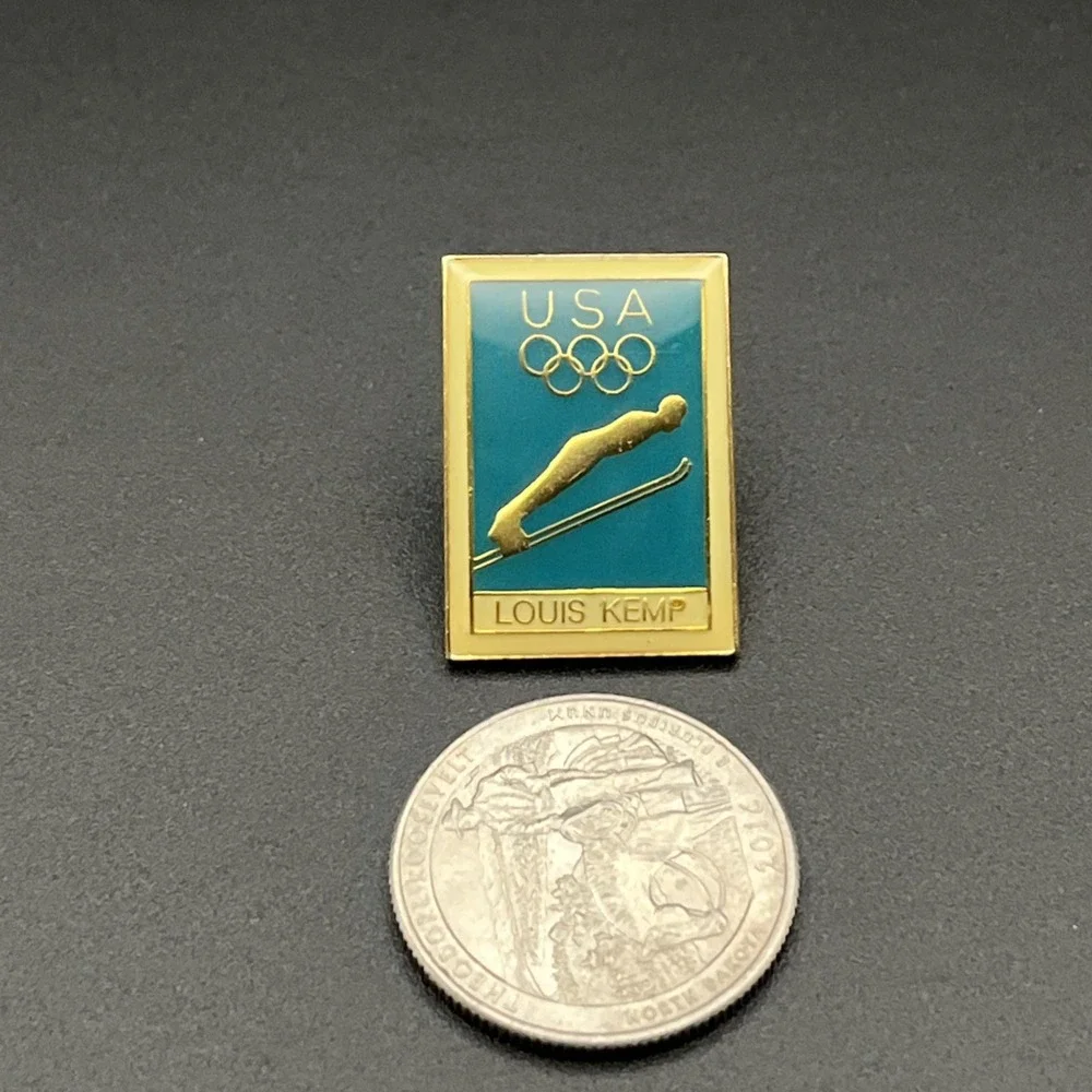 Vintage Olympic Games Team USA Louis Kemp Sponsor Skiing‎ Lapel Hat Pin